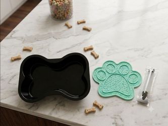 Dog Bone Cake Pan with Lick Mat and Spreader