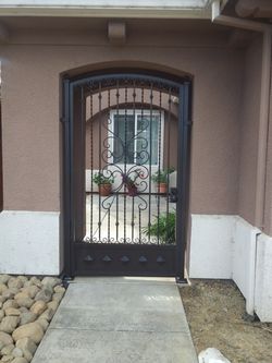 Costum iron work