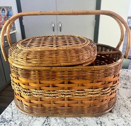 Romantic Picnic Basket