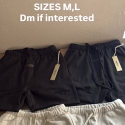 ESSENTIAL SHORTS