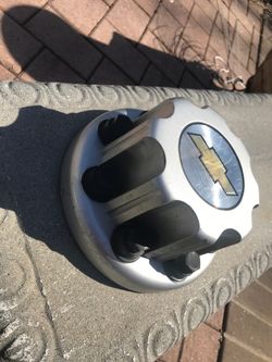 Chevy 8 lug centercap PN 16053705