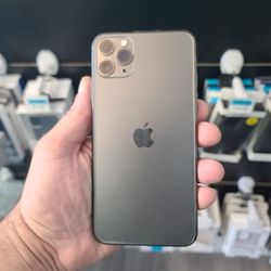 Apple iPhone 11 Pro Max 64GB in Space Gray (Factory Unlocked/Desbloquiado)