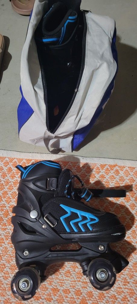 Youth Adjustable Rollerskates Worn Twice