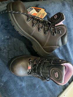 Avenger work boots 6.5