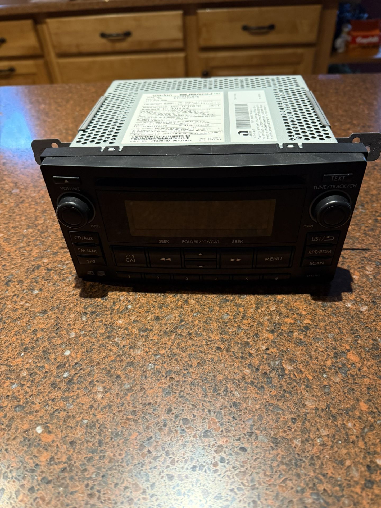 Subaru OEM Radio / CD Player – Clarion 86201SC620 (PF-3297B-A)