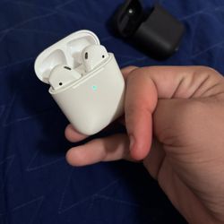Selling AirPods Gemeration 2