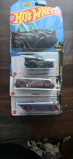 Hot Wheels Batman Batmobile 3-Pack Set