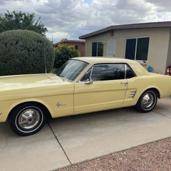 1965 Ford Mustang