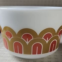 Rare. PYREX # 343, 1-1/2 Quart Bowl With Gold & Orange Arches Design