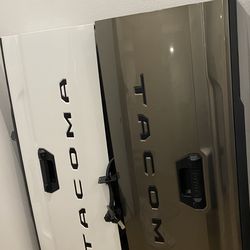 Tacoma tailgates 24-26