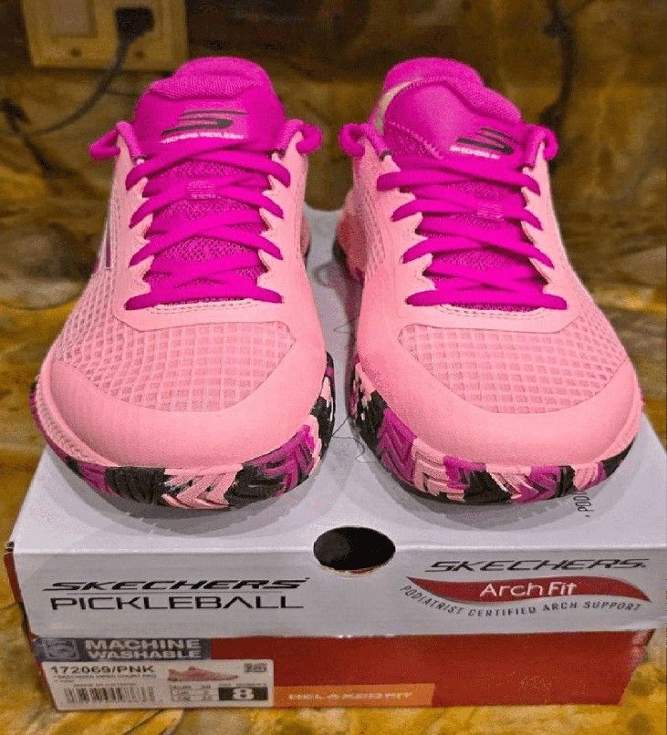 Branded Women's Sneakers – Where Style Meets Comfort color break