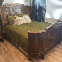 Antique Furniture Bedroom Set