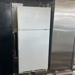 Cheap Refrigerator 📍Roseville Appliances 