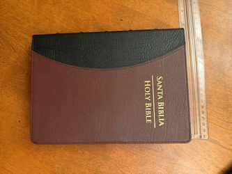 Santa Biblia Holy Bible Bilingual Edition