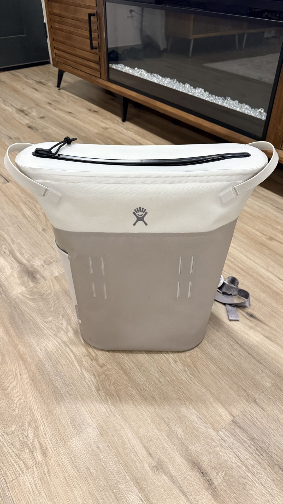 Hydra Flask 20L Soft Cooler Backpack 