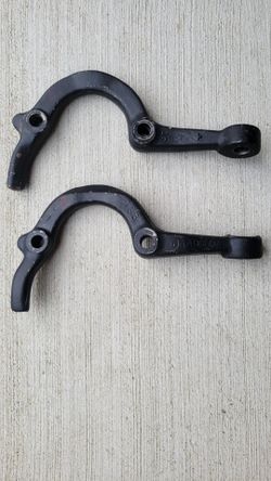 Steering Arms  Muscle Car 1964-72 GM A body Chevelle, GTO, Skylark, Buick