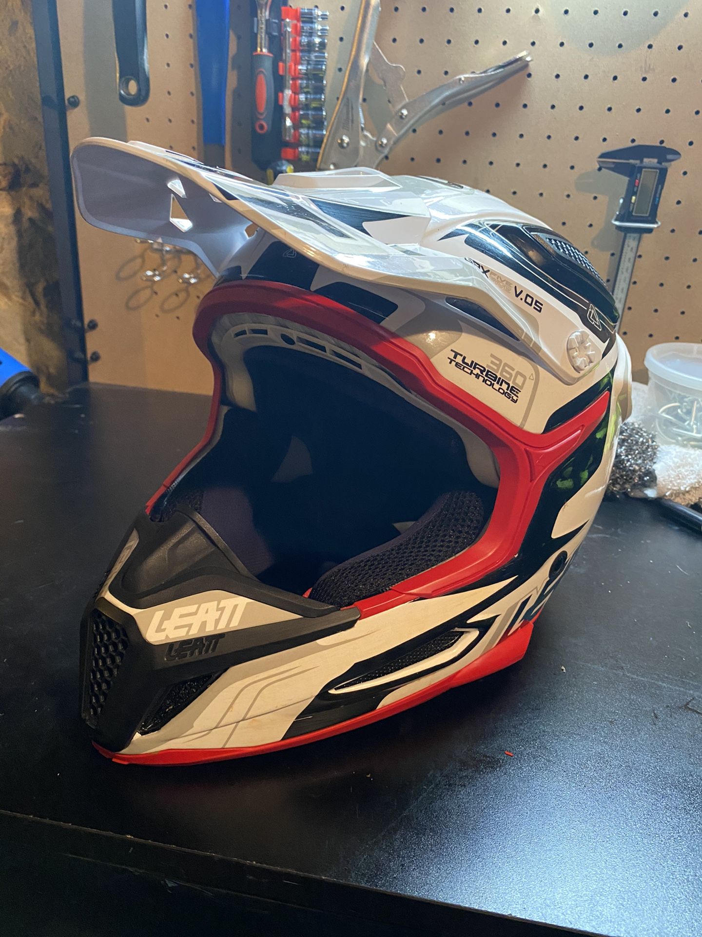 Full face helmet Leatt GPX 5.5 V.05 size XS