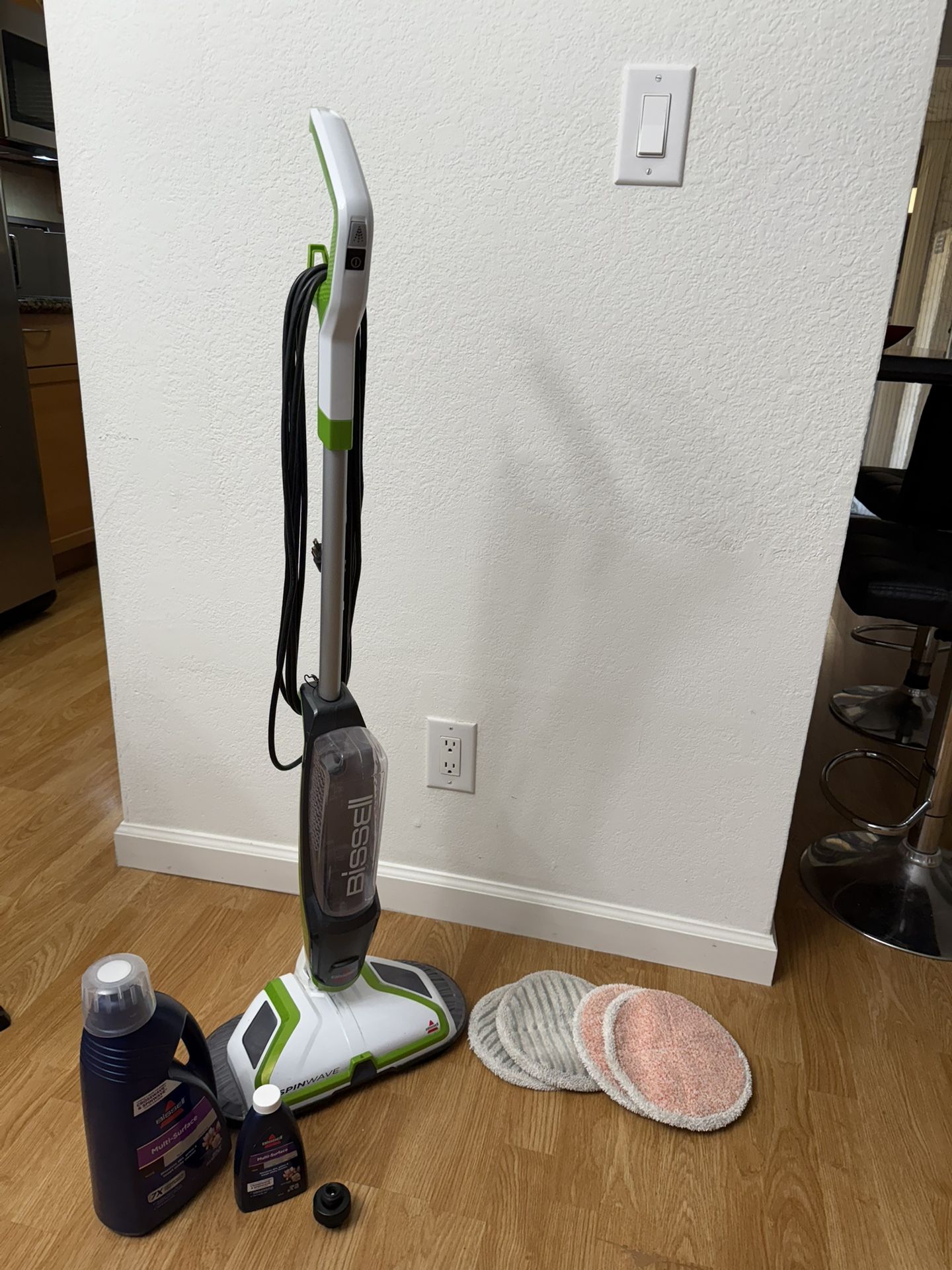 Bissell SpinWave 2039 (Moving Sale)