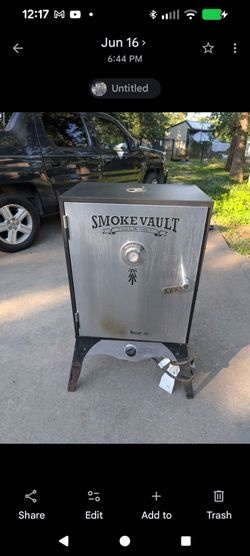 Smoke Vault Propane Smoker – Great Condition – Ready to Use