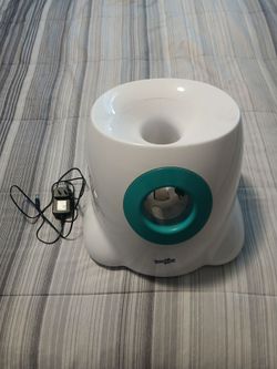 Dog ball fetcher