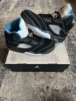 Air Jordan 5 Black University Blue – Size 10.5