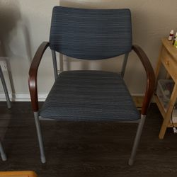 Lobby Chair In Perfect Condition ( 2 Piece)