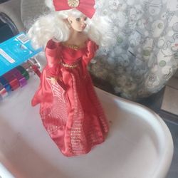 Collectable Barbie (Broken)