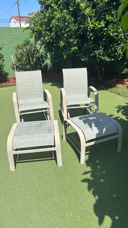Lawn Chairs w/ Ottamans
