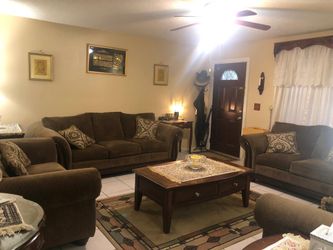 Beautiful Living Room Set! 2 Sofas And 2 Love Seats!