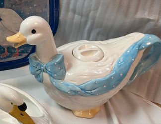 Vintage Duck teapot
