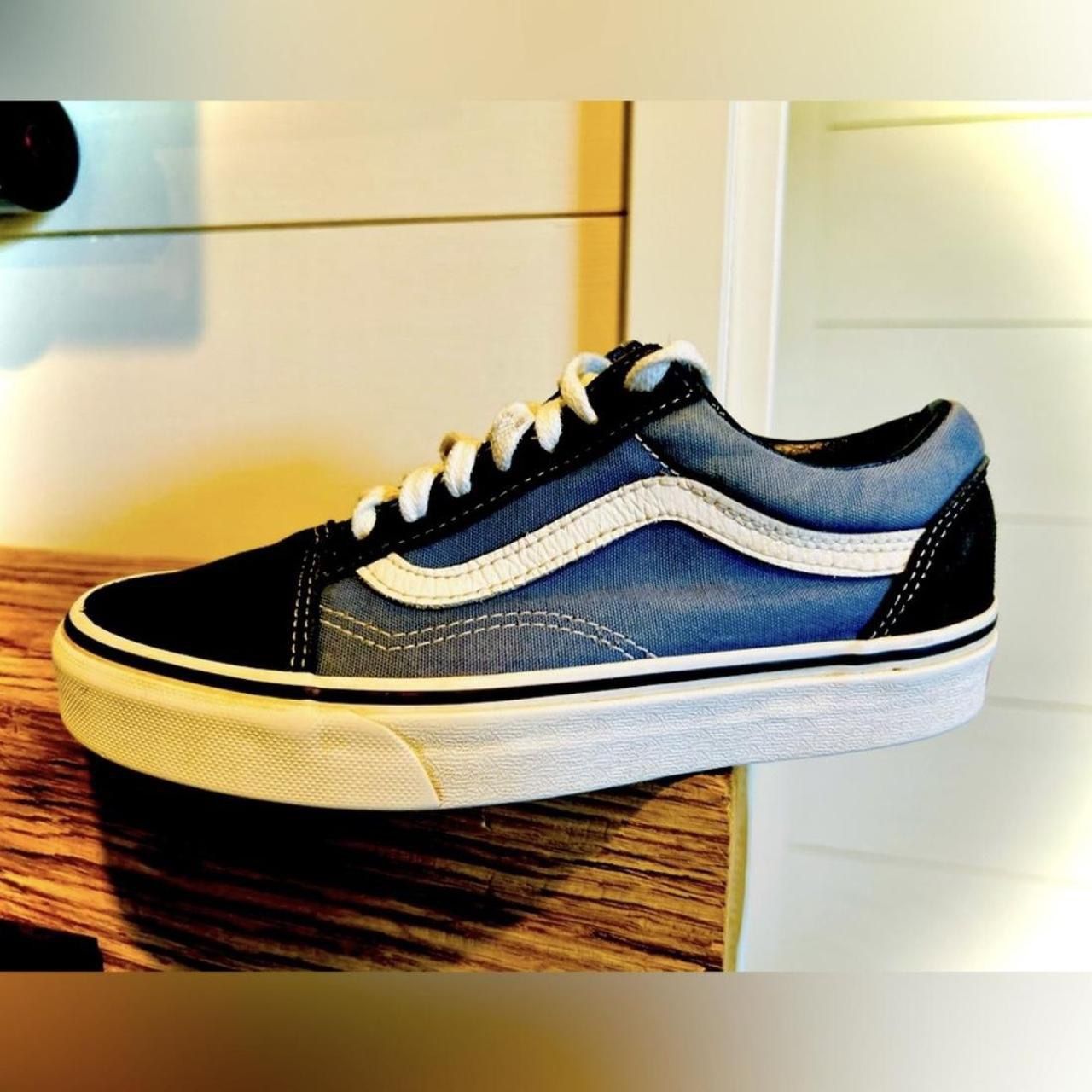 Old Skool Midnight / Blue Jay Vans Youth size 5.5 girls and 4.0 boys