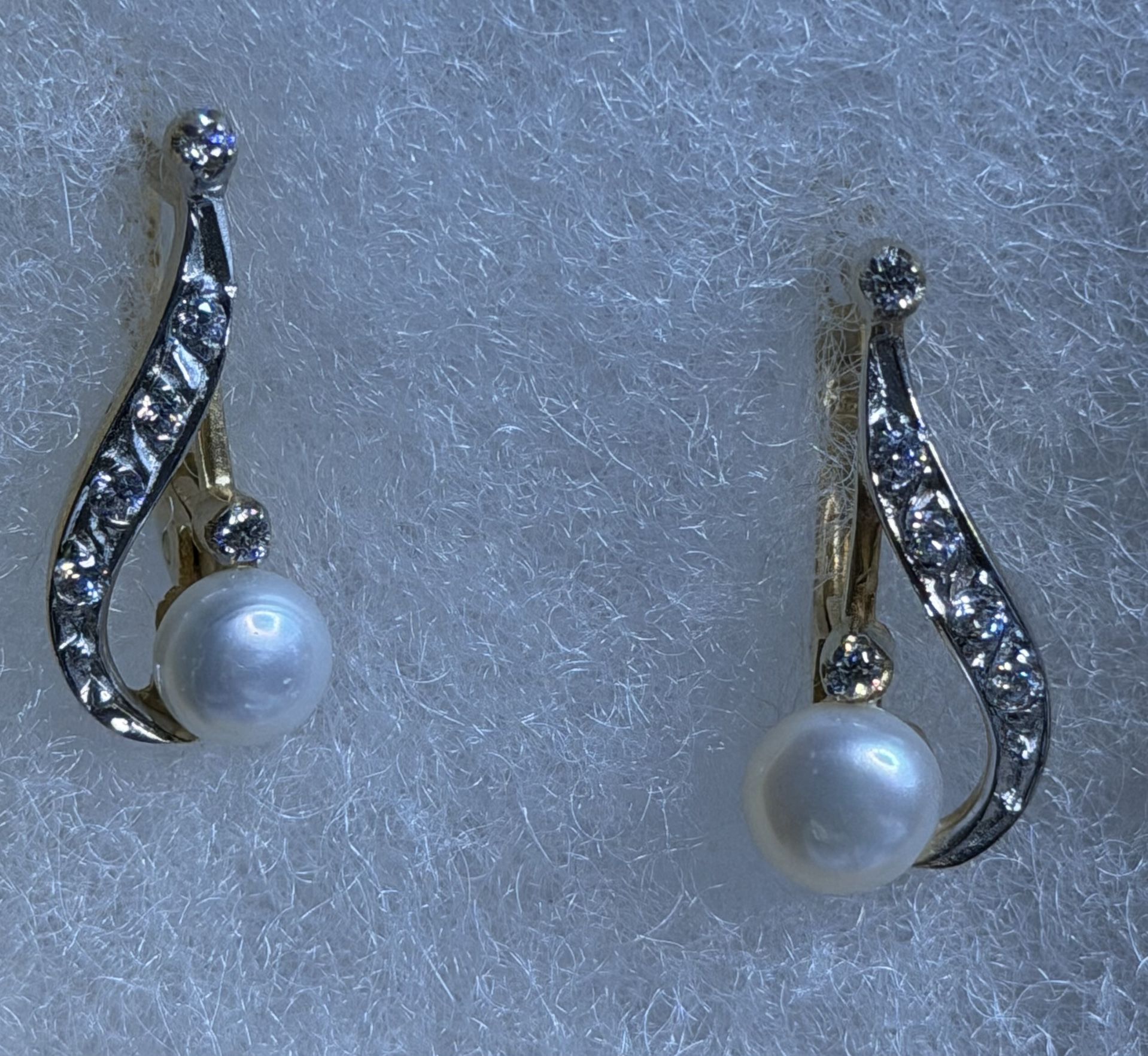 14K Gold Pearl Earrings – 5.1 Grams (NO Diamonds)