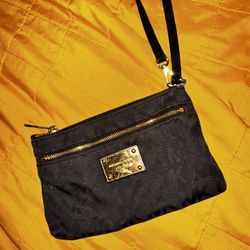 Black Michael Kors Wristlet 