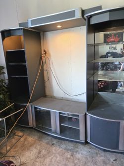 $150 Obo 4pc Entertainment Center