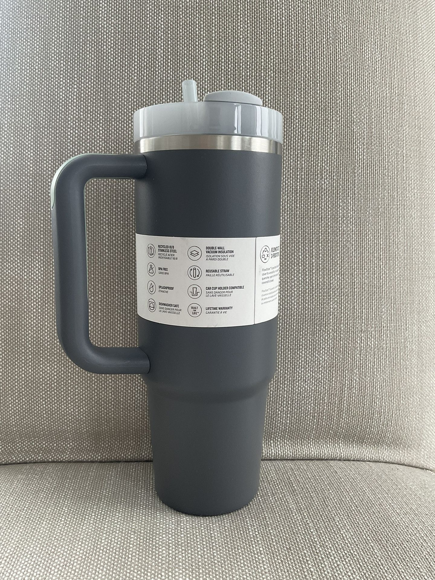 30 oz Fog Blue Grey Stanley Flowstate Quencher H2.0 Tumbler for Sale in  Peoria, AZ - OfferUp