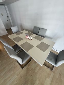 Se vende Comedor 6 puestos