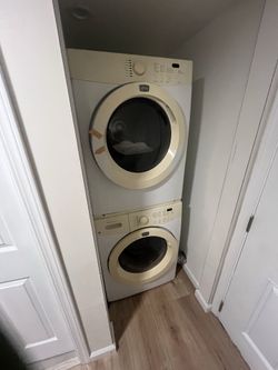 Washer dryer stacked