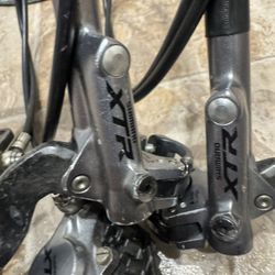 Shimano M987 XTR Race mountain bike brakeser. Frint and Rear