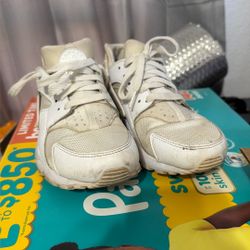 Nike Huaraches 7Y