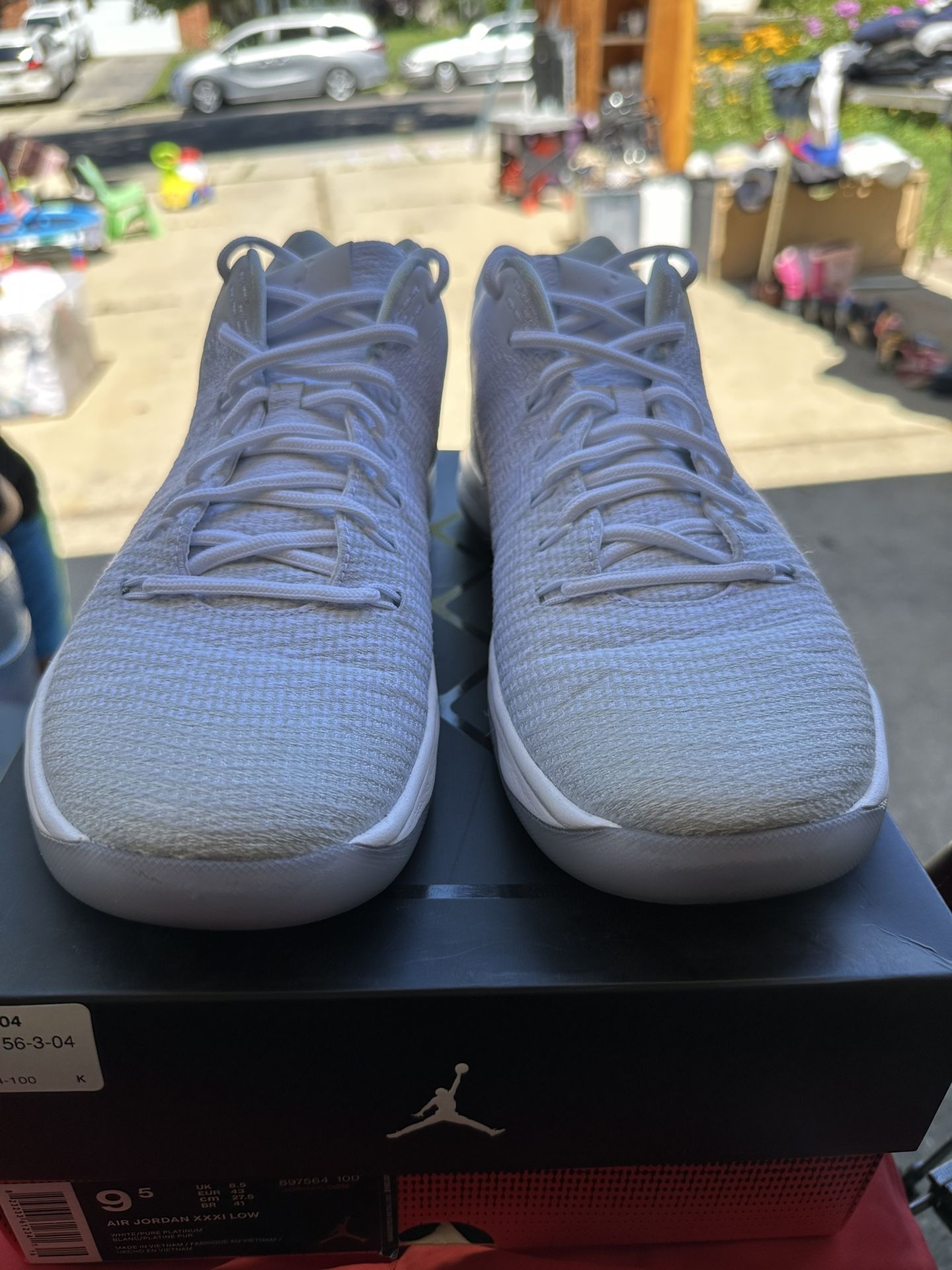 Air jordan 31 hotsell low pure platinum
