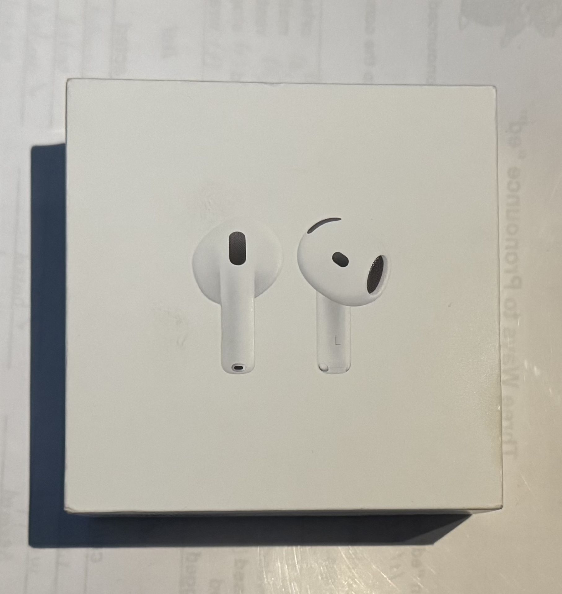 Apple AirPods 4