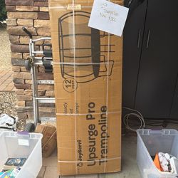 12’ Trampoline Brand New in Box