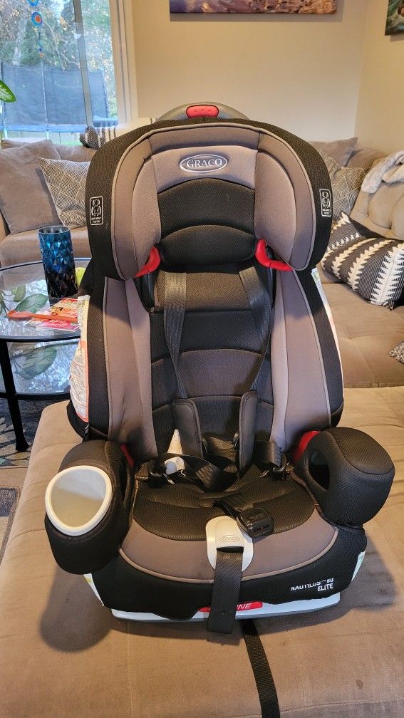 Graco Nautilus 80 Elite Carseat