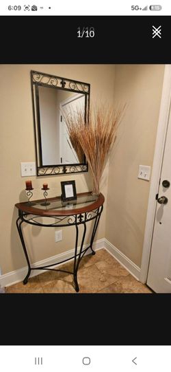 REDUCED to $79!  Table, Mirror, Frame Set.  3 pieces for $79