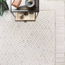 Avant Garde Asian Statuary & Wooden Beige  Triangle: (78 sq ft) Linear: (43 sq ft) Corner: (2 sq ft)