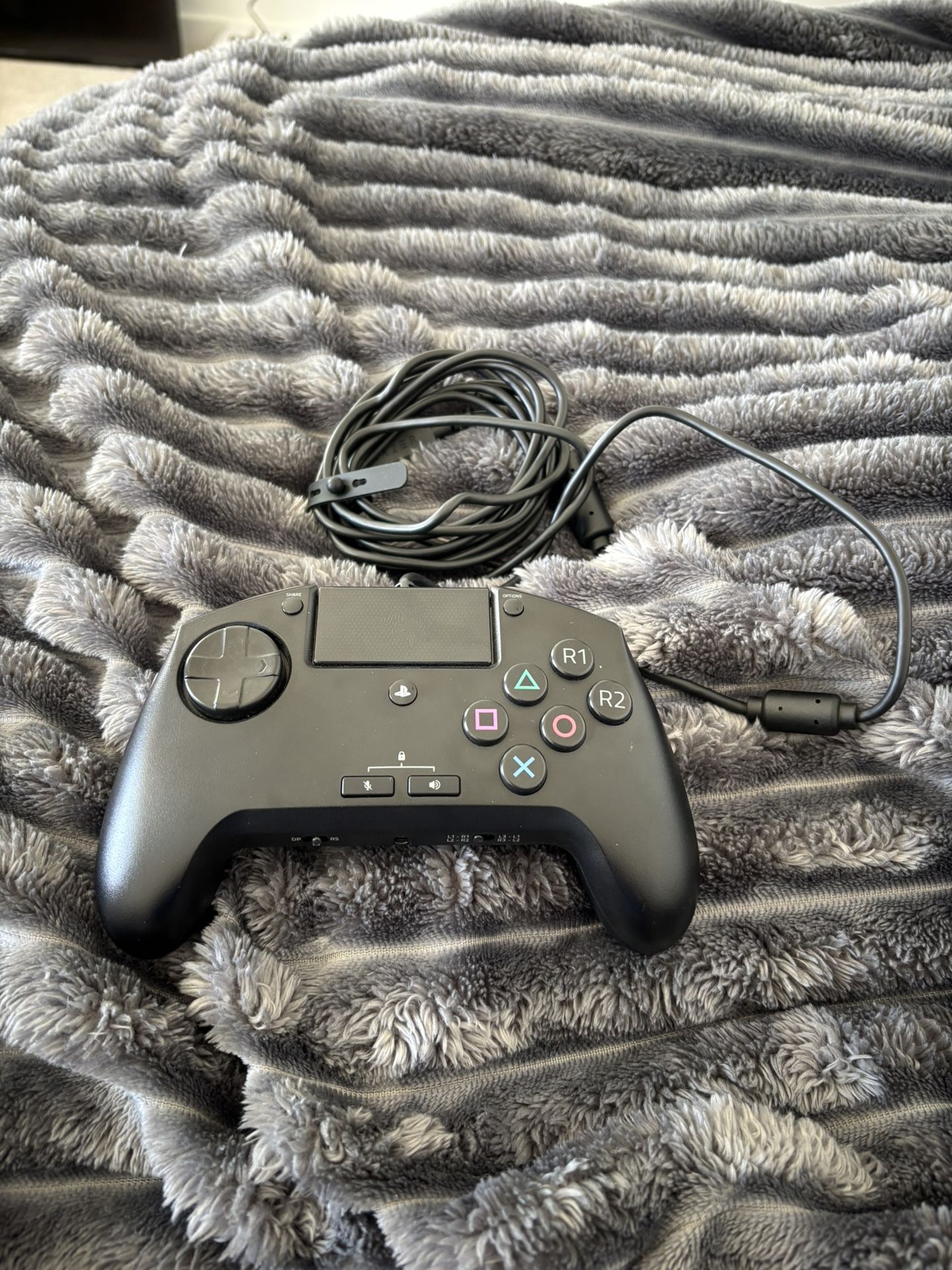 Razer Raion Fightpad Wired For PS4