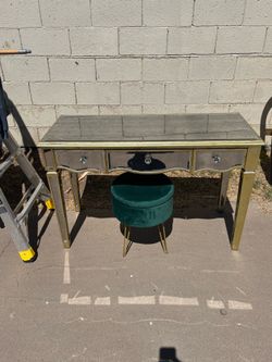 MULTI Family Garage Sale - SUN 6/28 7am-10am