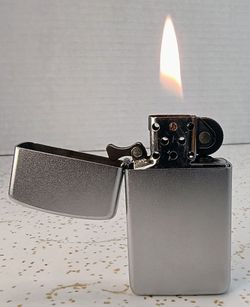 Vintage Slim Line Brushed Satin Chrome Zippo 1605 Lighter - Serviced, Fueled and New Flint!