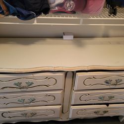 6 Drawer Antique Dresser 