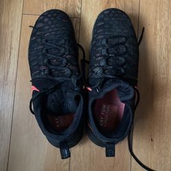 Nike Size 9.5 Mens